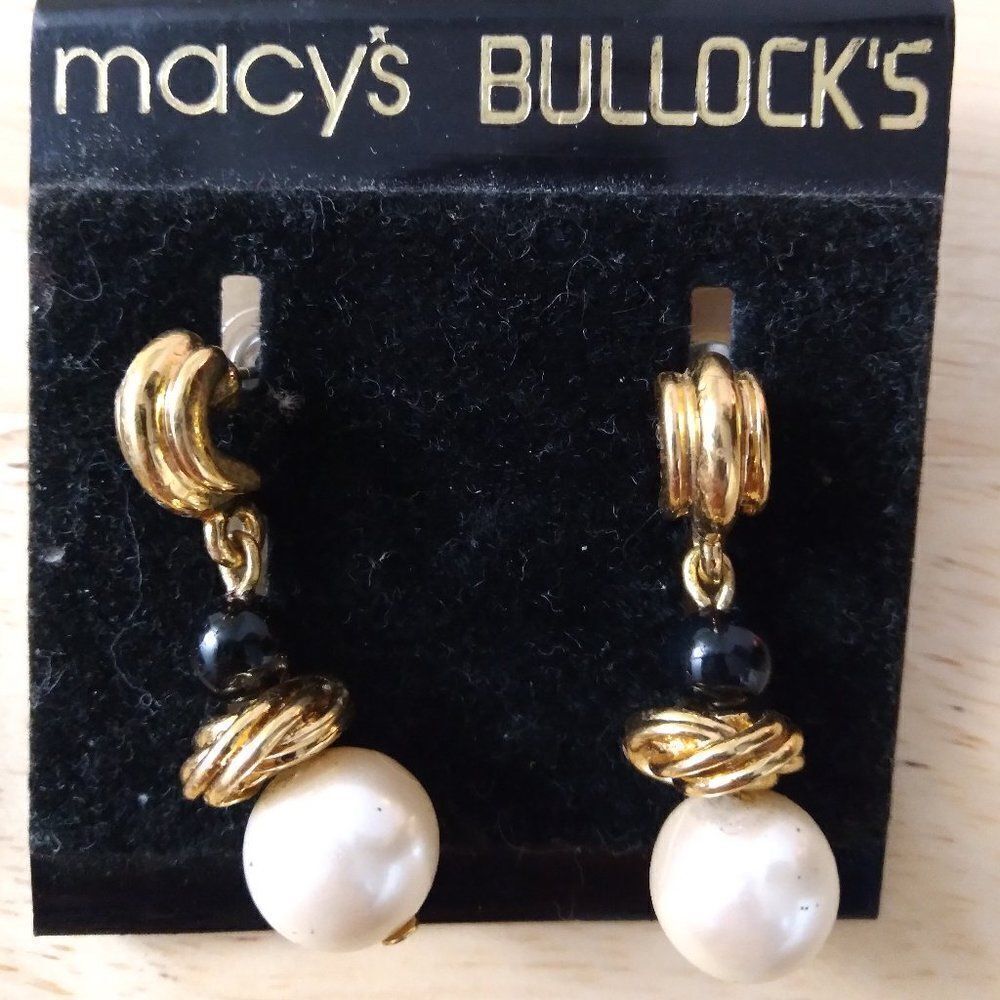 NWT Vintage Macy's Bullock's Gold Tone Earrings